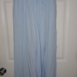 Dippin' Daisy's blue and white linen pants